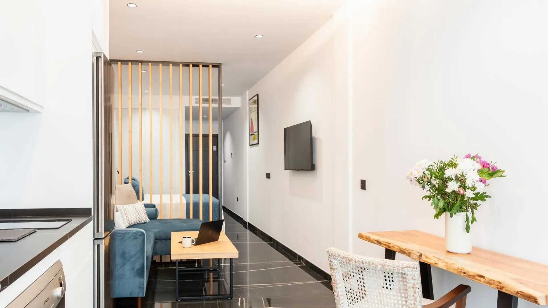 Un Acogedor Complejo Compuesto De 5 Apartamentos Barbate Lägenhet