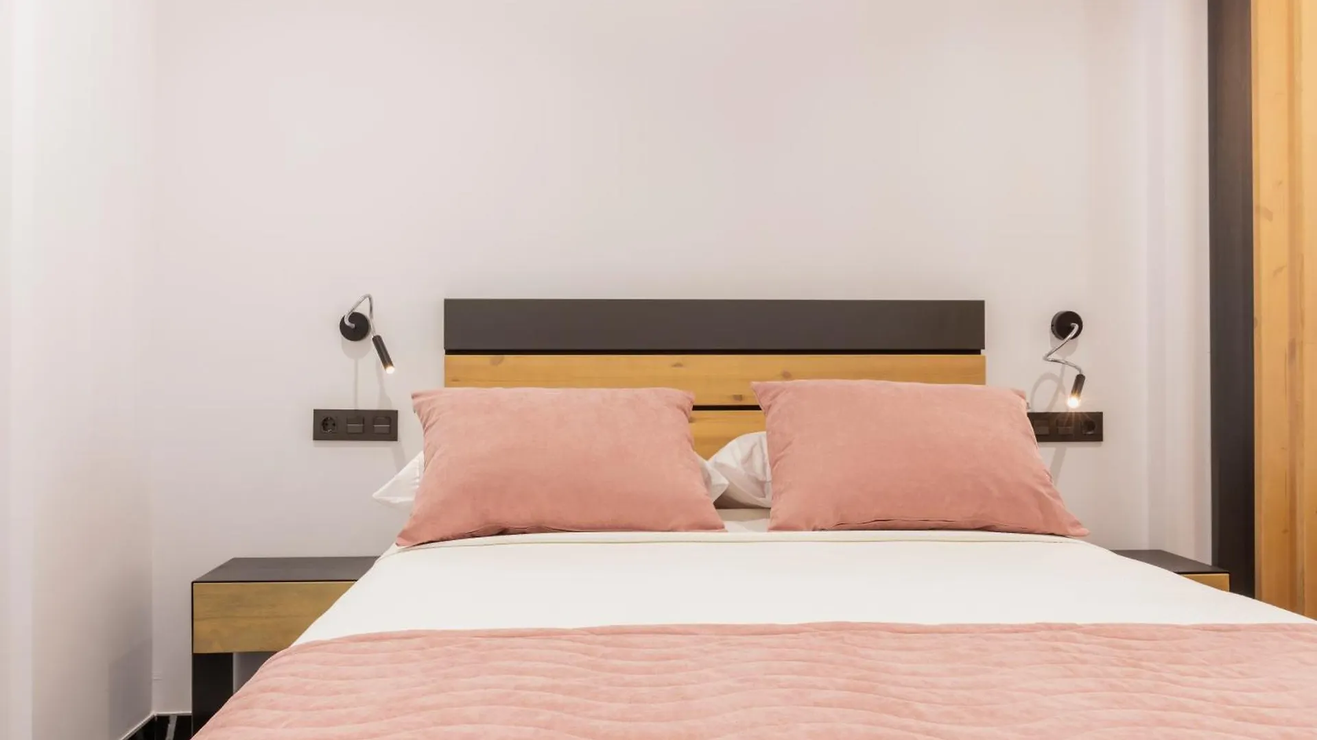 Lägenhet Un Acogedor Complejo Compuesto De 5 Apartamentos Barbate