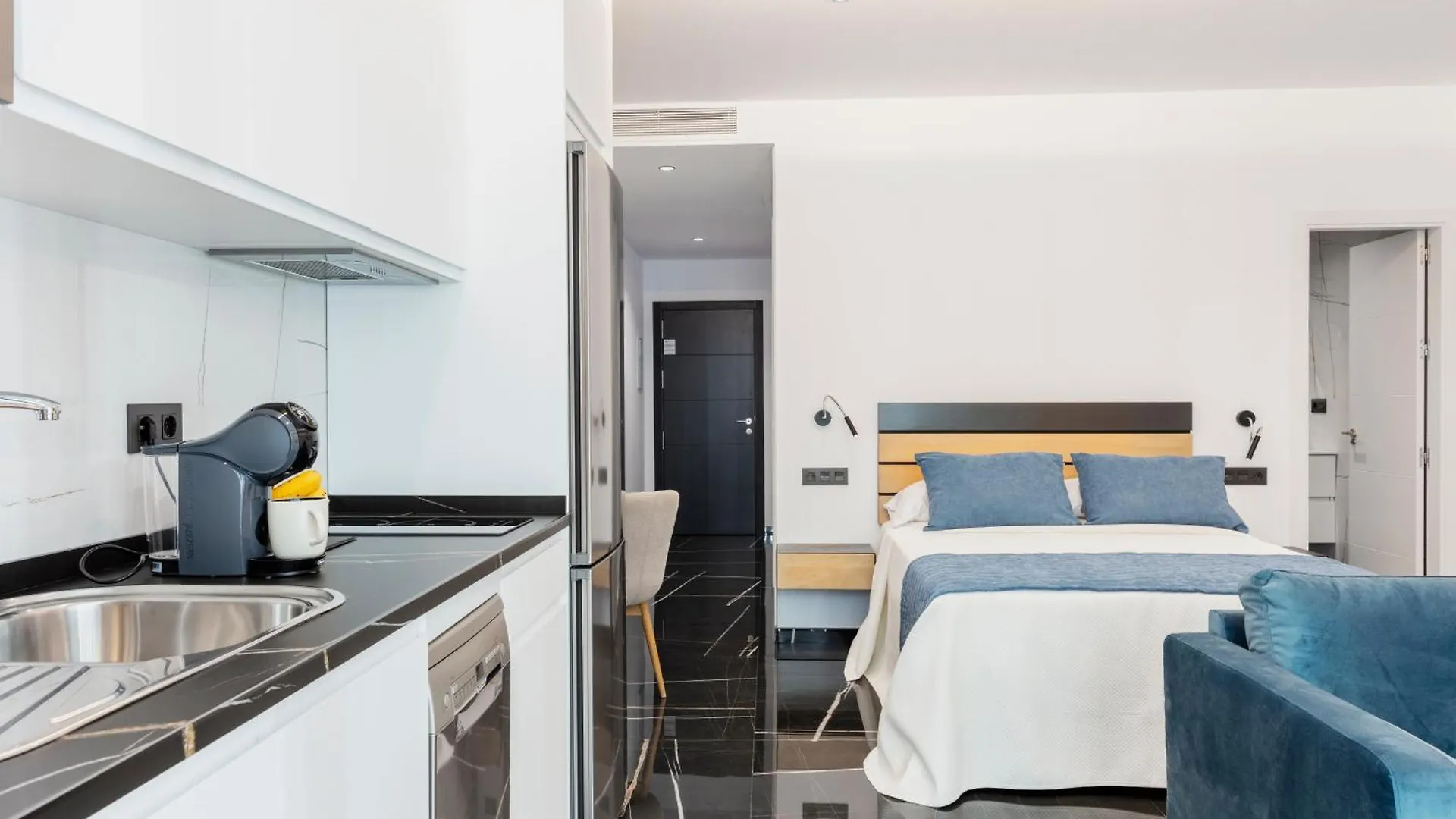 Lägenhet Un Acogedor Complejo Compuesto De 5 Apartamentos Barbate Spanien