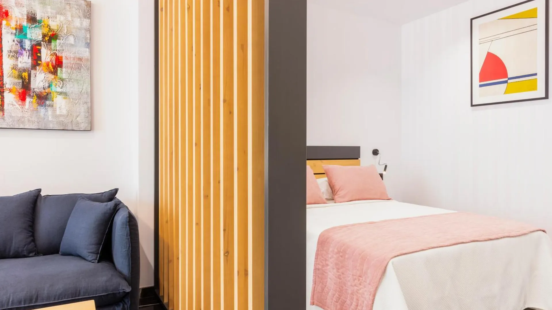 Un Acogedor Complejo Compuesto De 5 Apartamentos Barbate 0*,  Spanien