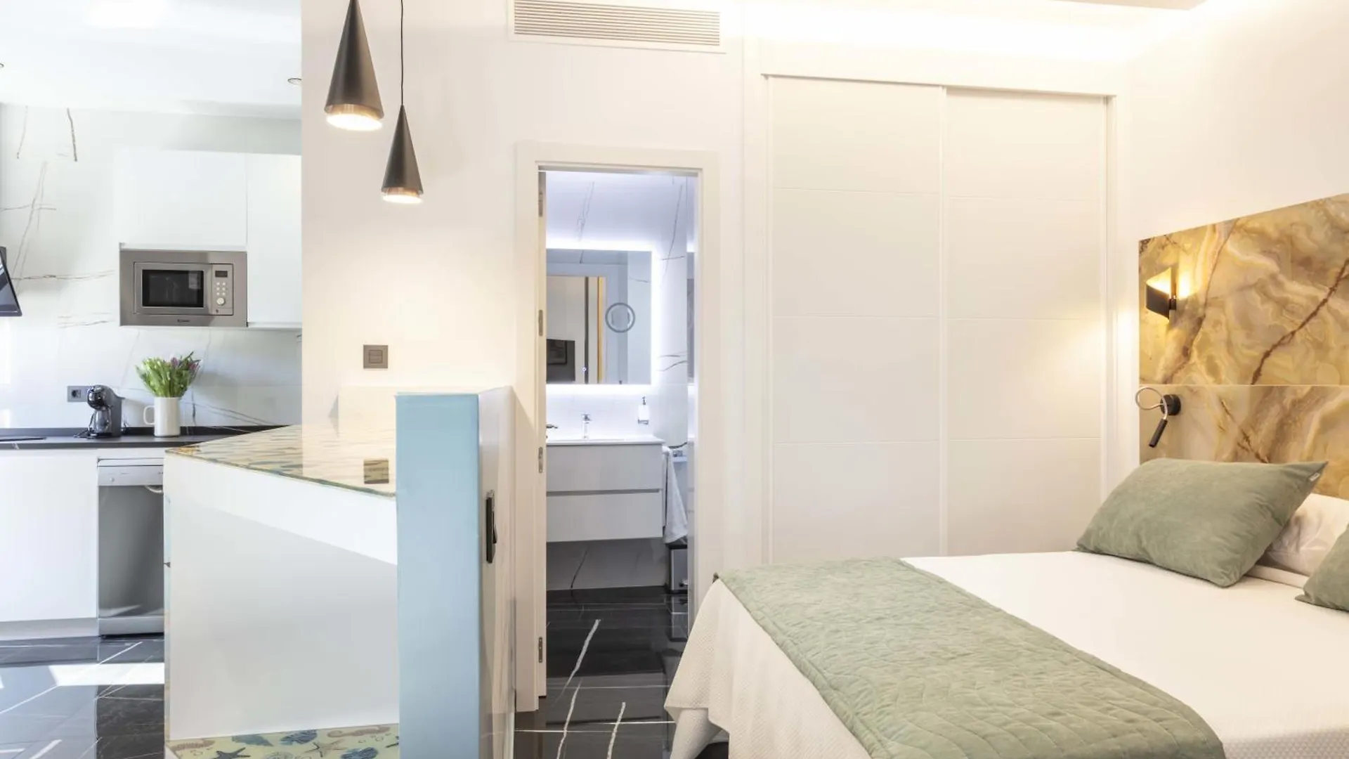 Lägenhet Un Acogedor Complejo Compuesto De 5 Apartamentos Barbate